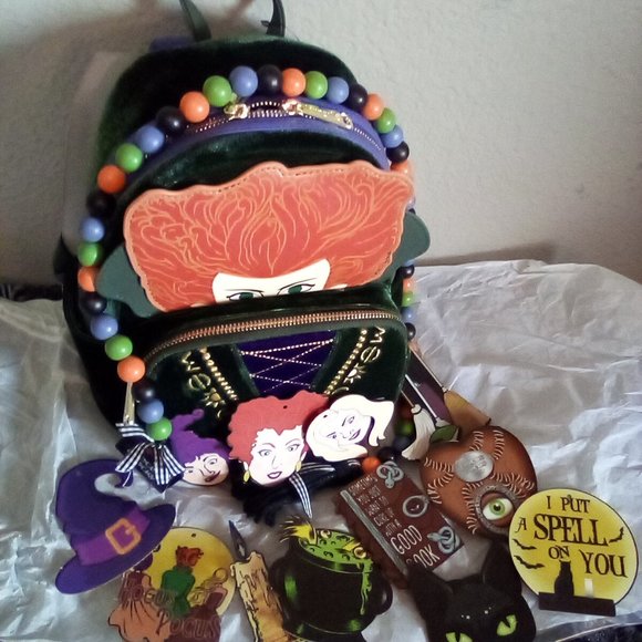 Huge bundle: Loungefly Disney Hocus Pocus backpack, wooden decor - Picture 2 of 4